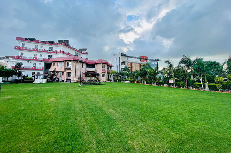 Hotel amar Palace